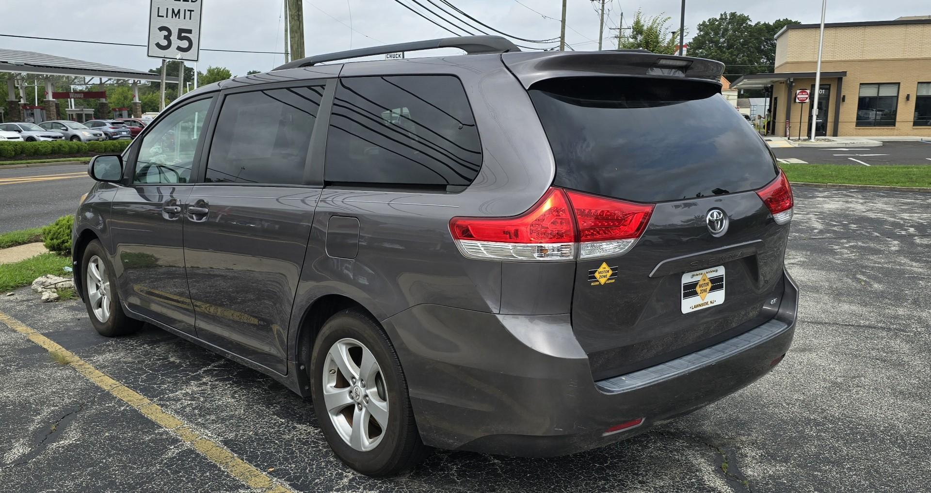 2011 Gray Toyota Sienna LE (5TDKK3DC6BS) with an V6, 3.5 Liter engine, Automatic, 6-Spd w/Overdrive transmission, located at 341 N White Horse Pike, Lawnside, NJ, 08045, (856) 262-9500, 39.855621, -75.027451 - Photo#3