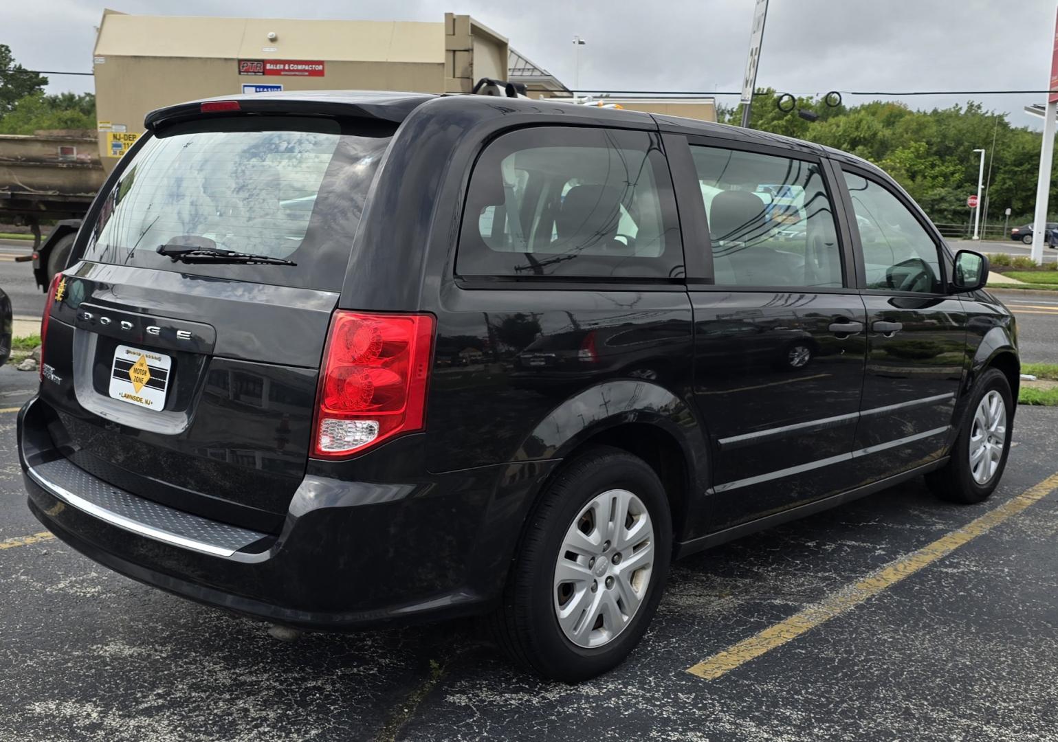 2015 Blue Dodge Grand Caravan Passenger (2C4RDGBG3FR) with an V6, Flex Fuel, 3.6 Liter engine, Automatic, 6-Spd transmission, located at 341 N White Horse Pike, Lawnside, NJ, 08045, (856) 262-9500, 39.855621, -75.027451 - Photo#1