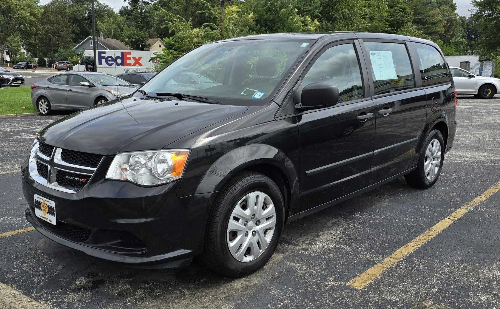 2015 Blue Dodge Grand Caravan Passenger (2C4RDGBG3FR) with an V6, Flex Fuel, 3.6 Liter engine, Automatic, 6-Spd transmission, located at 341 N White Horse Pike, Lawnside, NJ, 08045, (856) 262-9500, 39.855621, -75.027451 - Photo#3