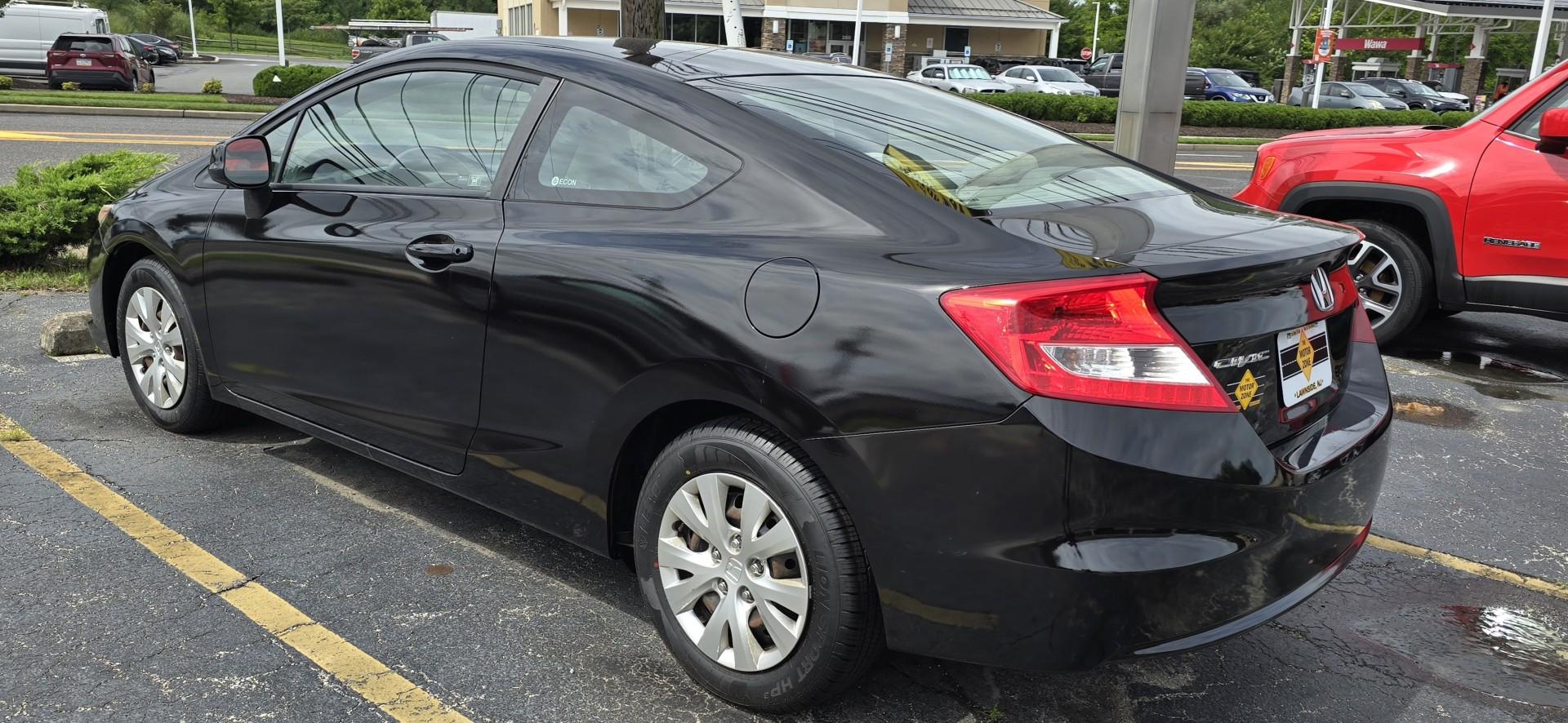 2012 Black Honda Civic LX (2HGFG3B55CH) with an 4-Cyl, VTEC, 1.8 Liter engine, Automatic, 5-Spd transmission, located at 341 N White Horse Pike, Lawnside, NJ, 08045, (856) 262-9500, 39.855621, -75.027451 - Photo#2