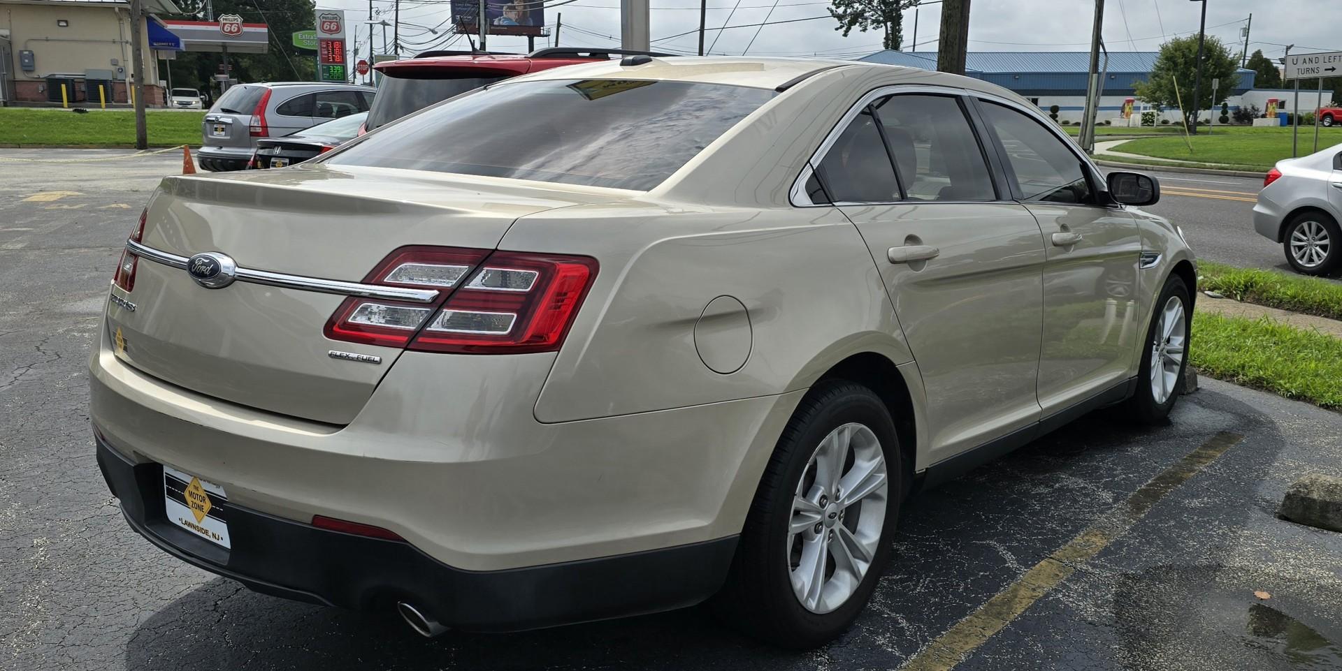 2017 Tan Ford Taurus SE (1FAHP2D85HG) with an V6, 3.5 Liter engine, Auto, 6-Spd w/SelShft transmission, located at 341 N White Horse Pike, Lawnside, NJ, 08045, (856) 262-9500, 39.855621, -75.027451 - Photo#3