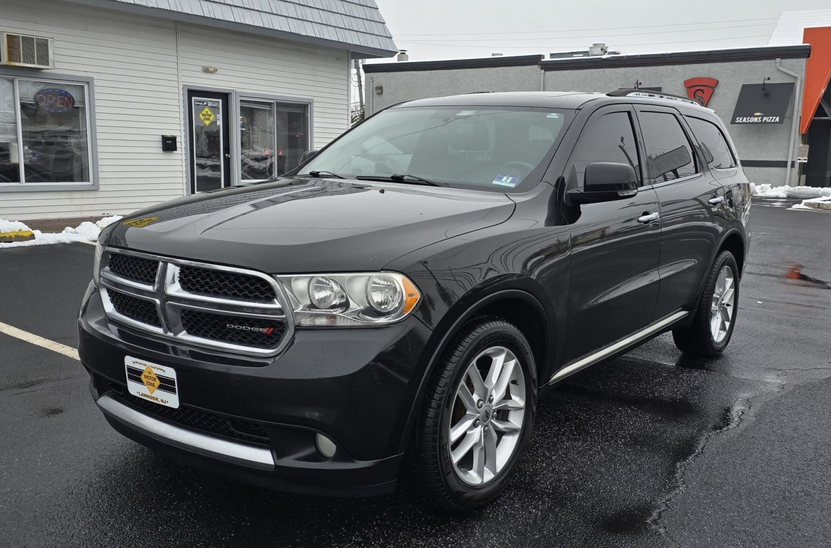 2013 Black Dodge Durango Crew (1C4SDJDT9DC) with an V8, HEMI, 5.7 Liter engine, Auto, 5-Spd w/OD transmission, located at 341 N White Horse Pike, Lawnside, NJ, 08045, (856) 262-9500, 39.855621, -75.027451 - Photo#0