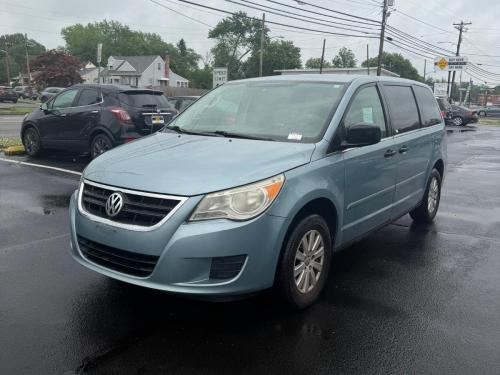 2009 Volkswagen Routan S